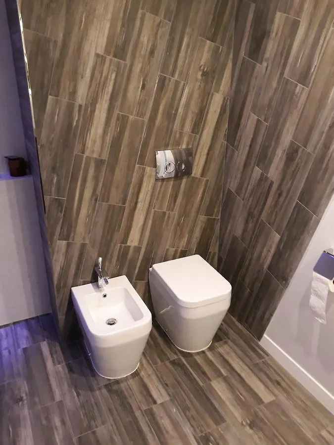 Apartment Paradise Hotel Kiev
