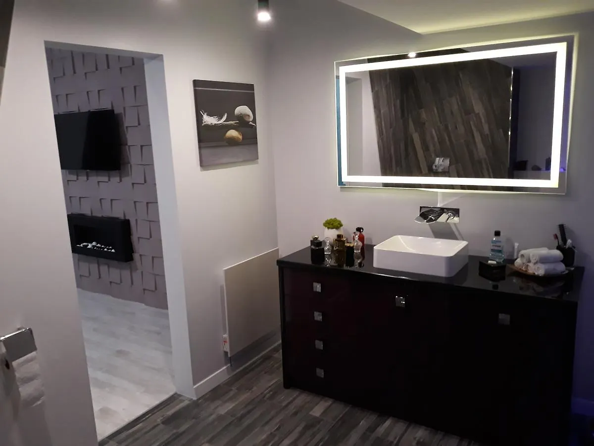 Apartment Paradise Hotel Kiev Ukraine
